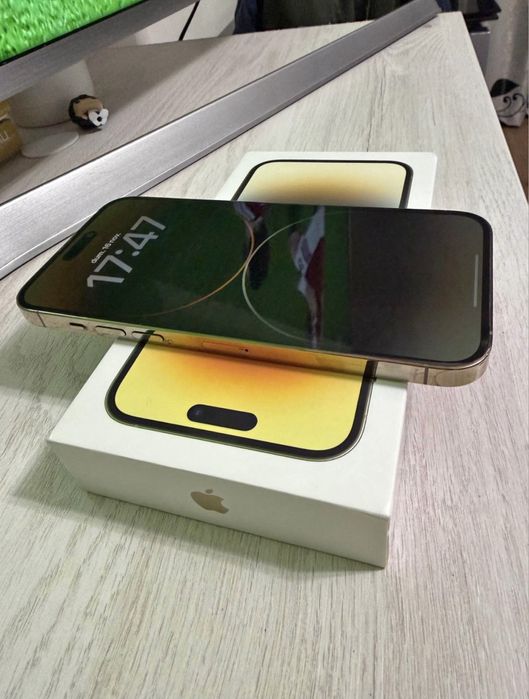 Iphone 14 pro max gold