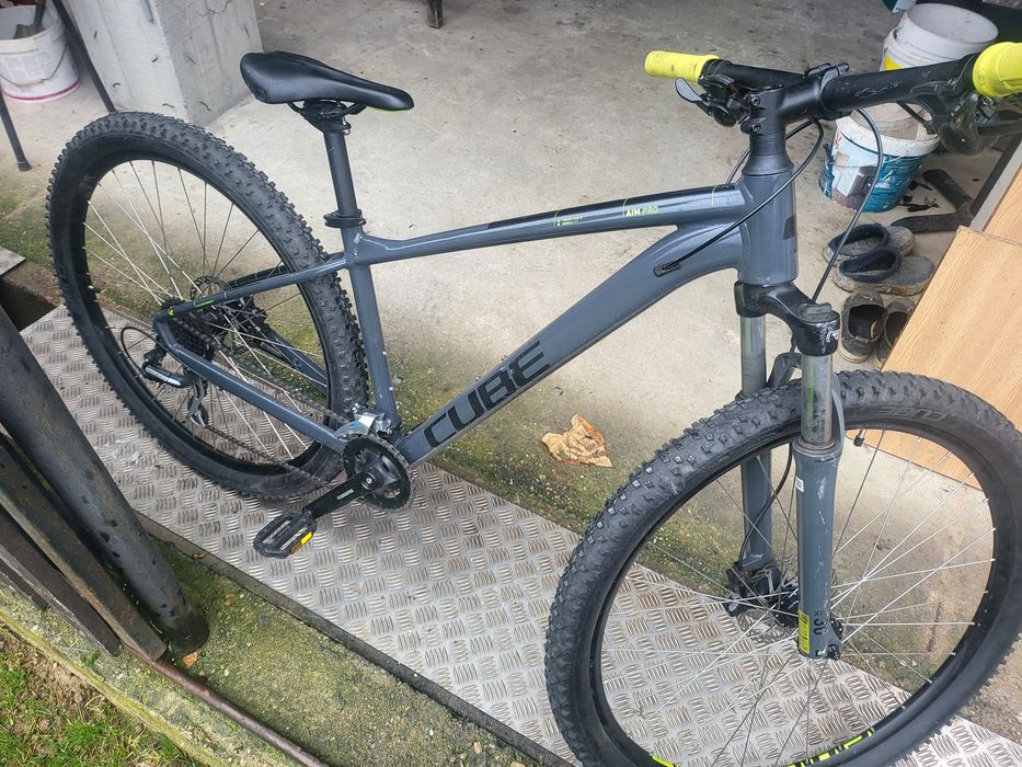 Bicicleta CUBE AIM PRO