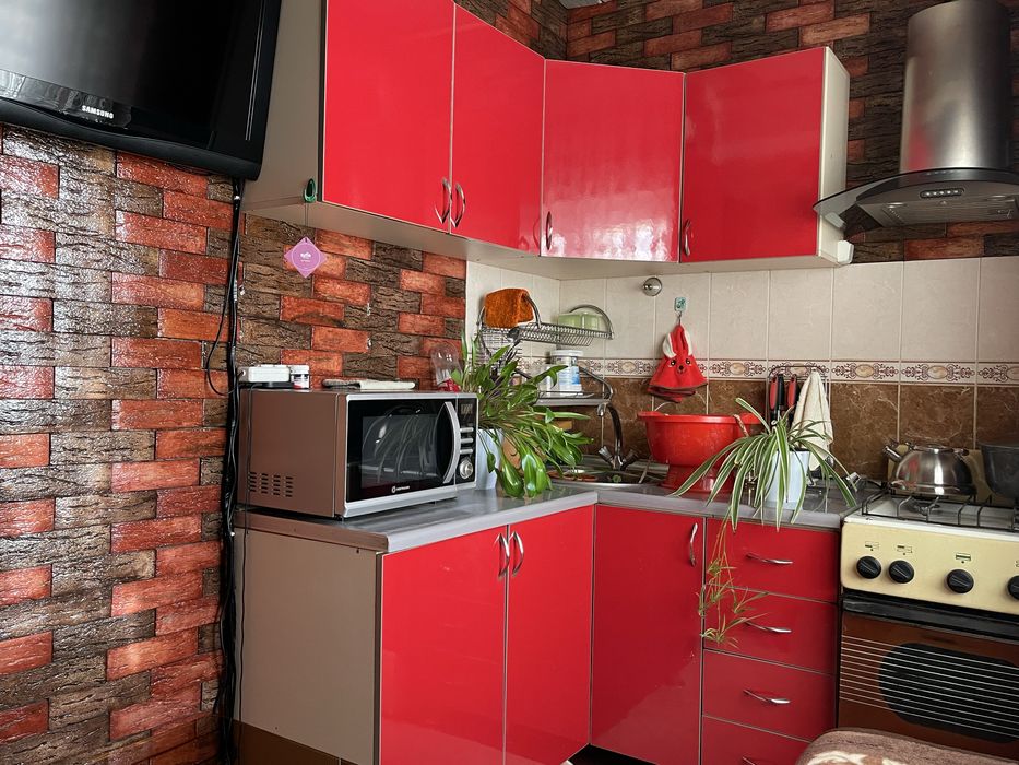 Продаётся отличная 1-комнатная квартира в удобном месте