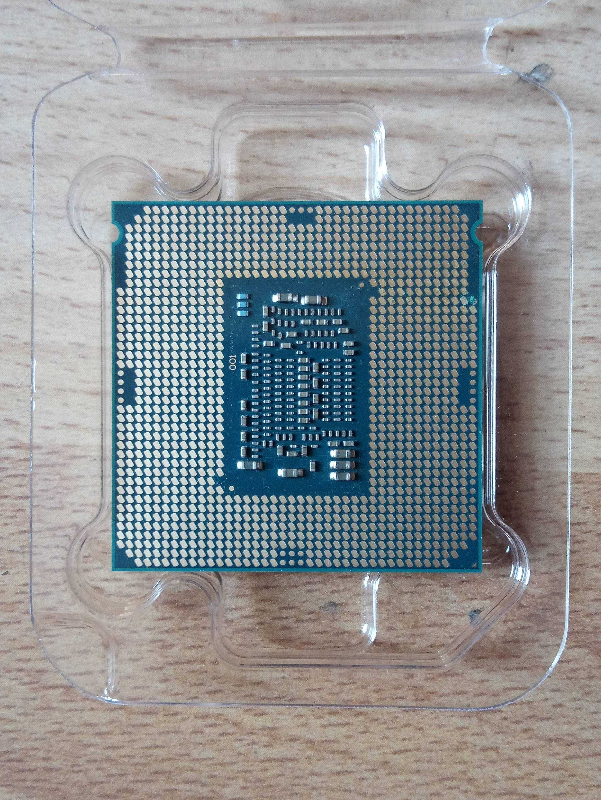 Процесор Intel Core i3-8100 4-Core 3.6GHz LGA1151 с кулер Intel