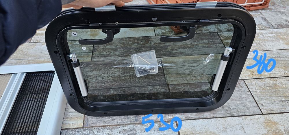 Geam autorulota cu plasa insecte si draperie nou