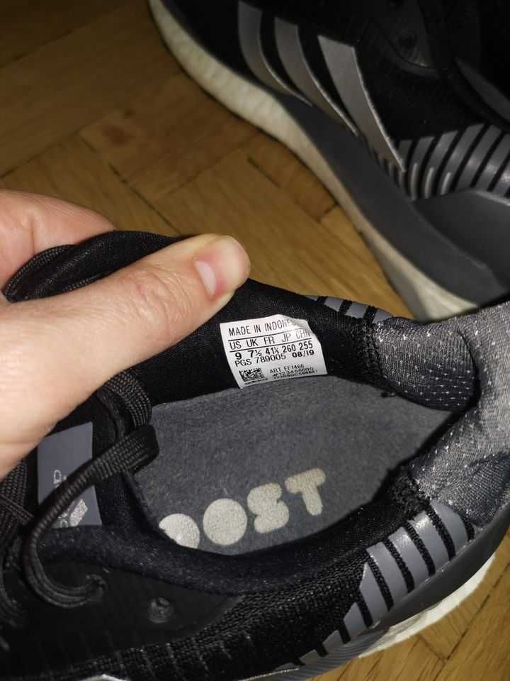 Nike Air Max 42,  Adidas Boots 41