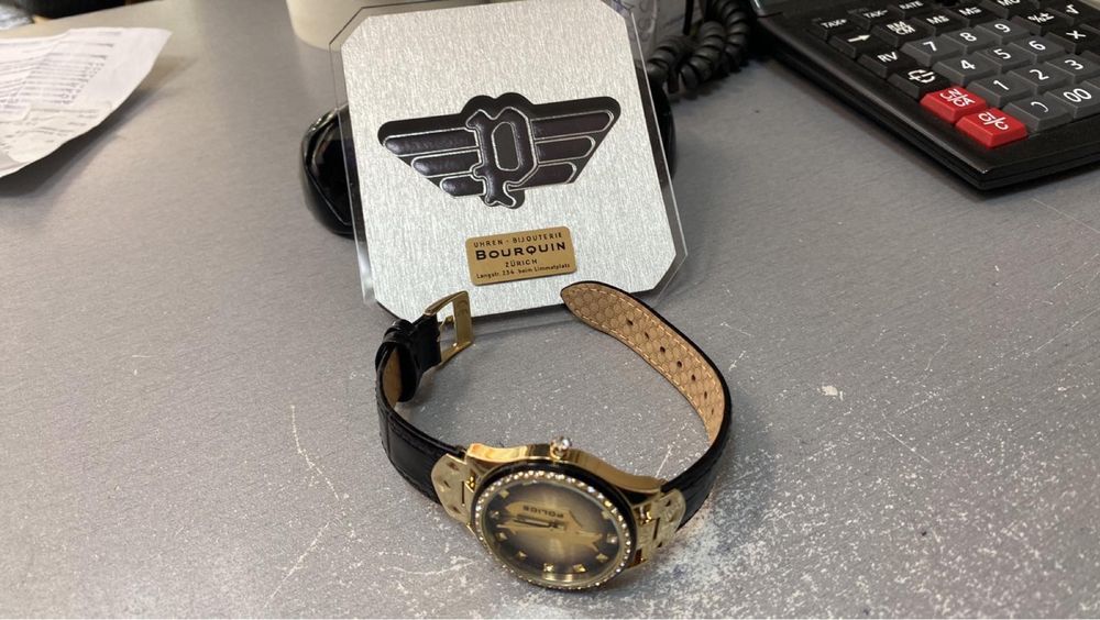 Нов дамски часовник police Versace