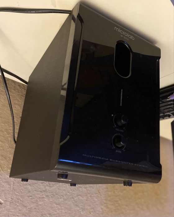 Компютер, монитор, колонка