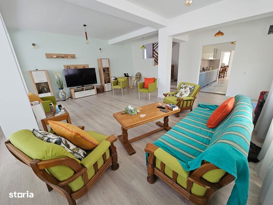 Vila superba 330mp utili