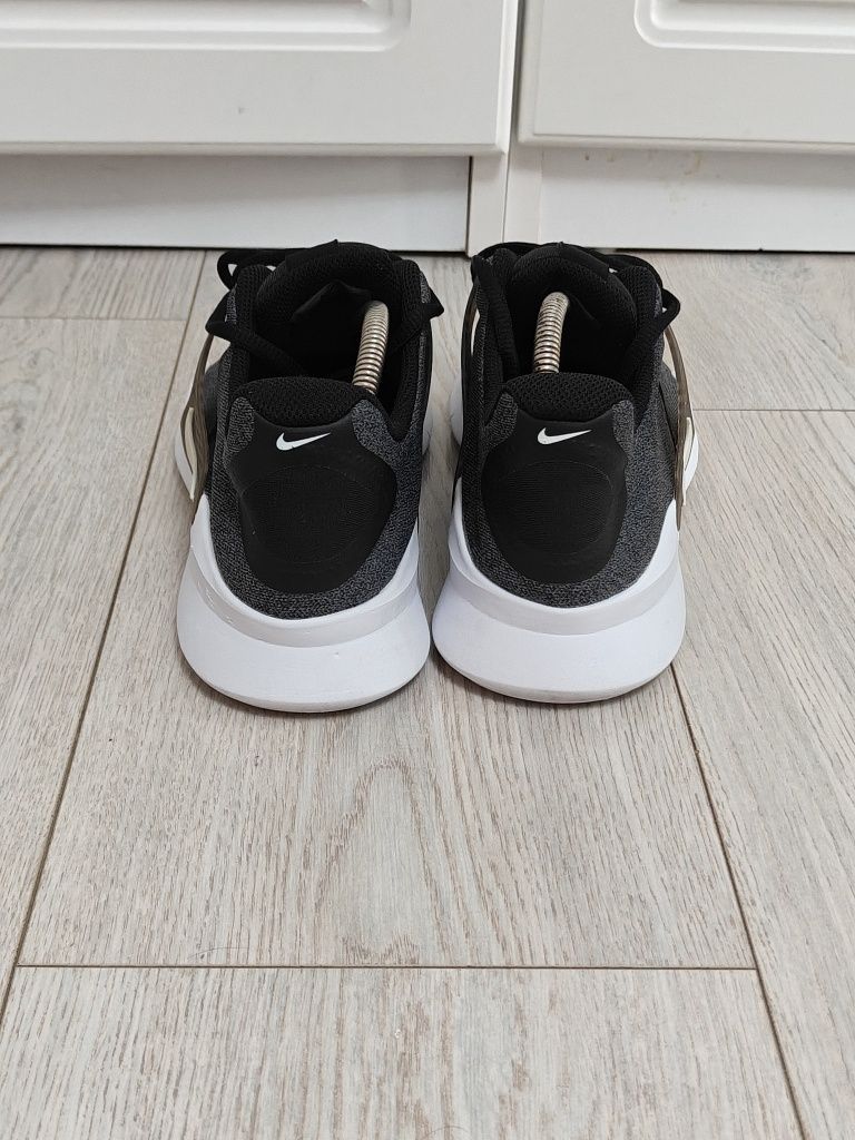 Nike arrowz Nr 42