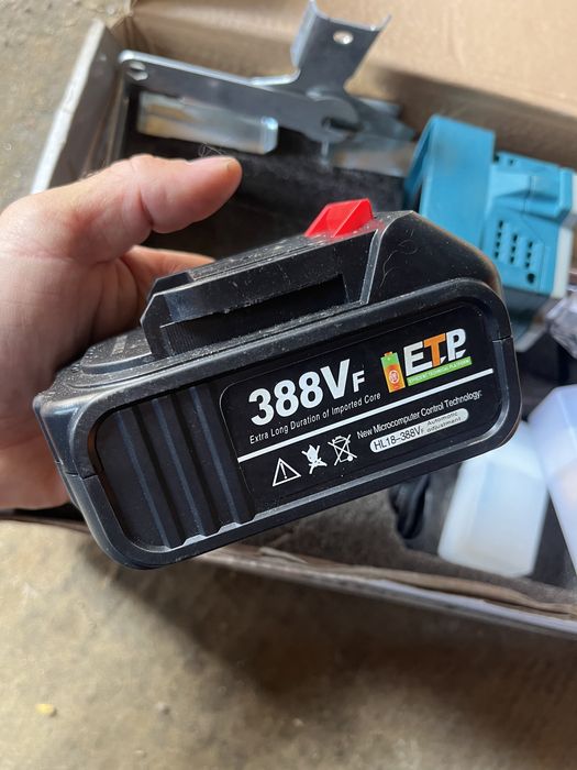 Freza lemn acumulator