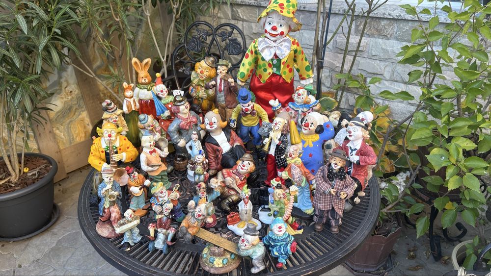 Vând colectie Clovni