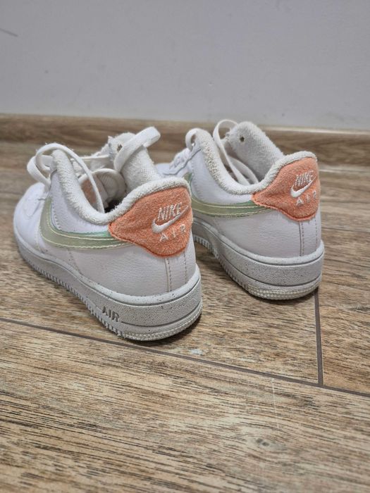 Nike Air Force 1, 150 ron, zona Coresi, Brasov