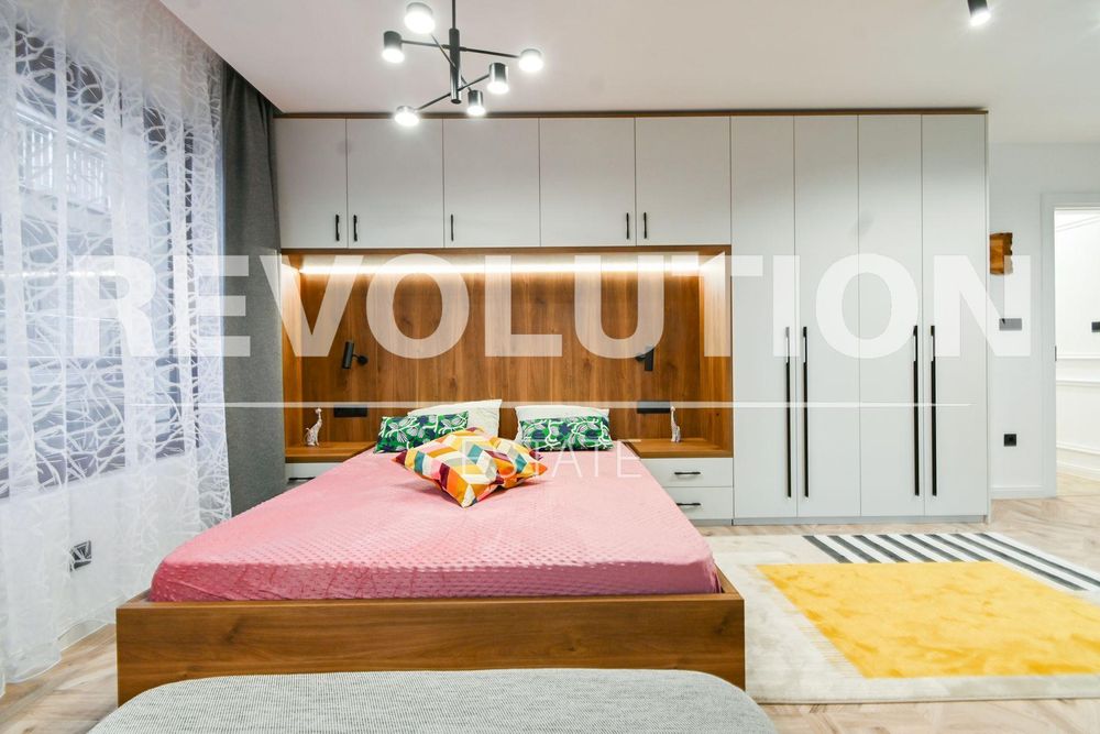 Дава се под наем Тристаен апартамент в София, Зона Б-18 - 120 кв.м за 1300 € - Снимка #8