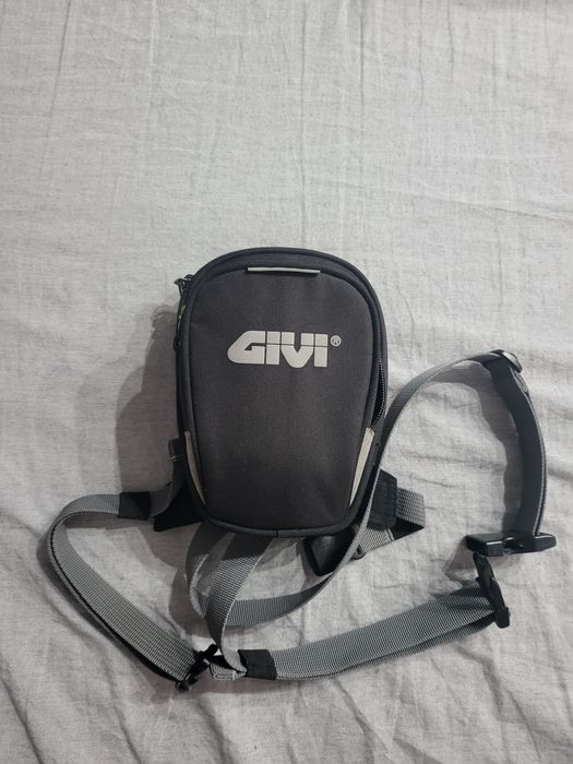 Geanta givi pentru picior borseta