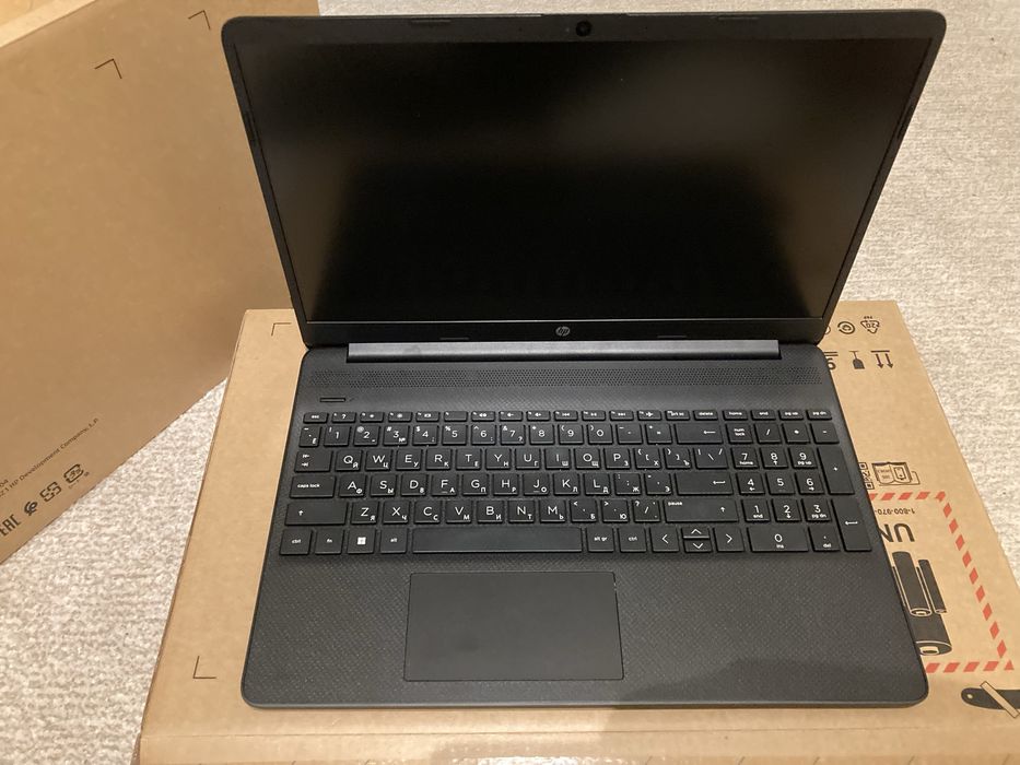 Vand Laptop HP 15-eq1066ur ecran 15’6 128 SSD ,4GB ram NOI NEFOLOSITE