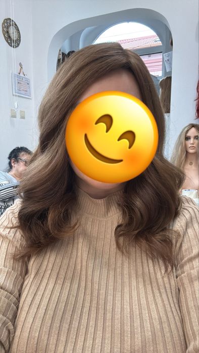 Vand peruca noua, par natural, lucrata manual