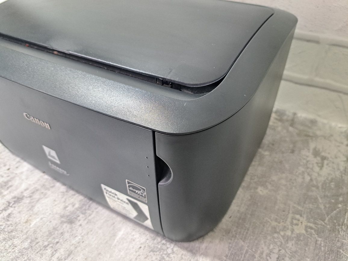 Продам принтер Canon Isensys LBP6020B  (идеал)