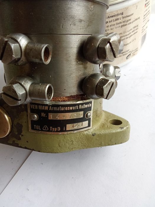 Маслена помпа за смазване принудително на търкалящи,плъзгащи елементи