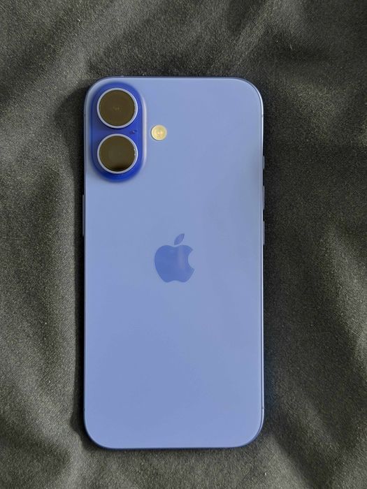 Продава iphone 16