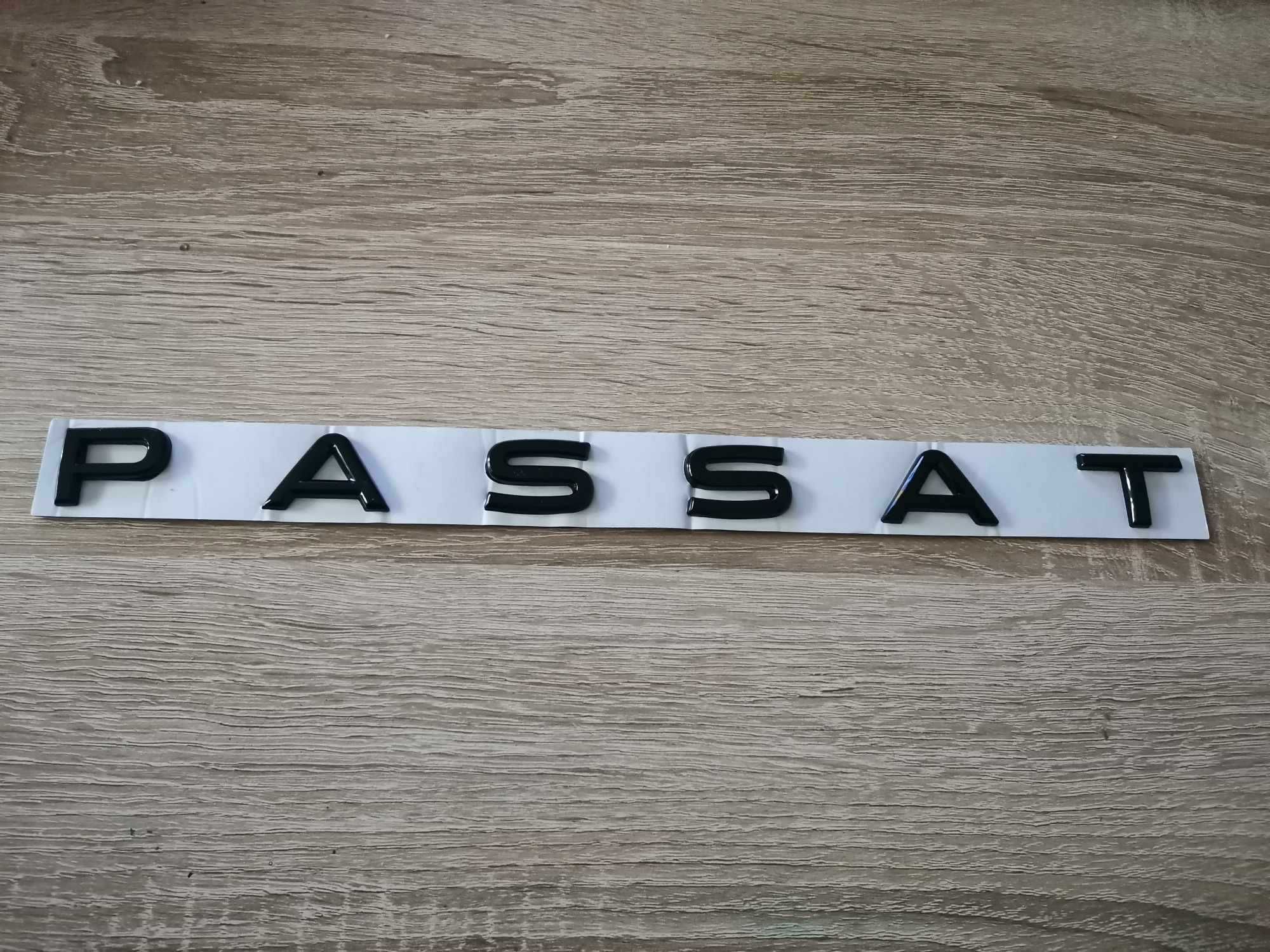 черен надпис Volkswagen Passat нов шрифт