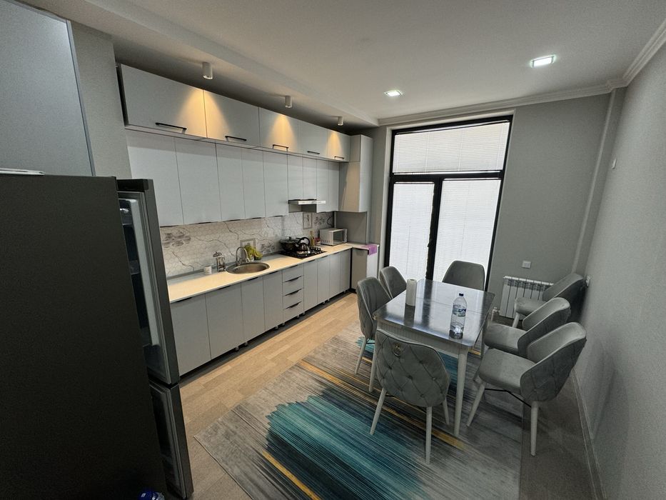 3 ком. квартира со всеми удобствами, для аккуратной семьи.