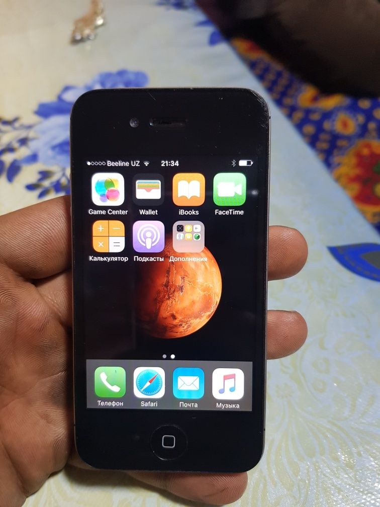 2..Iphone.4s.64.gb.smkarta oladi srochna sotiladi