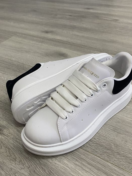 Papuci McQueen alb-negru (42)