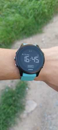 Garmin Forerunner 935 c пульсометром HRM-Tri