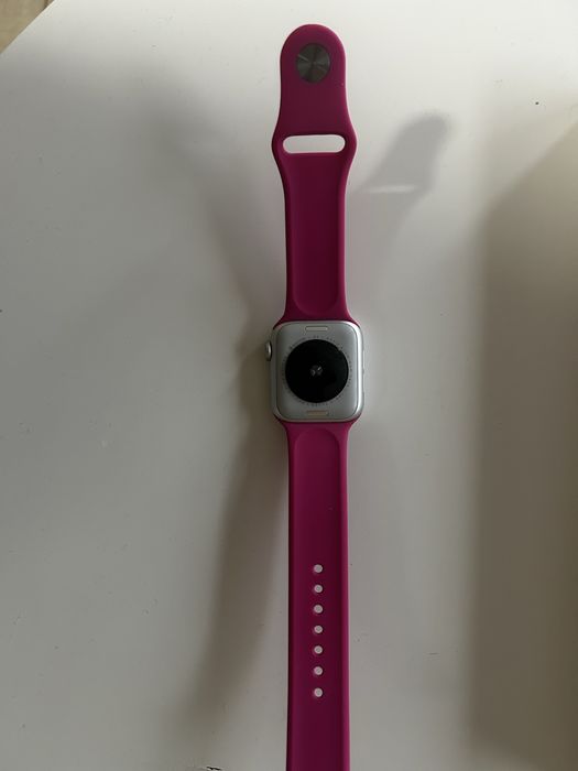 Apple Watch SE 2 (2023) – 40mm Silver/Denim – Състояние като нов!