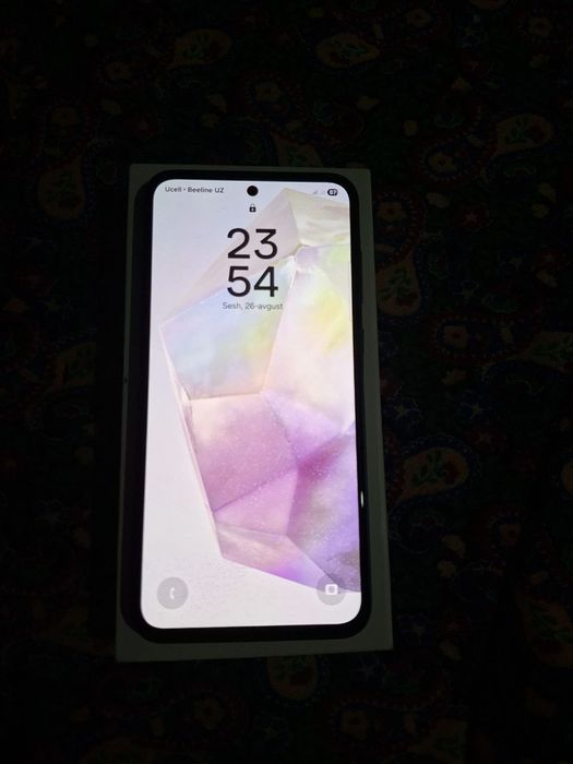 samsung A35 8/128 gb yangi xali