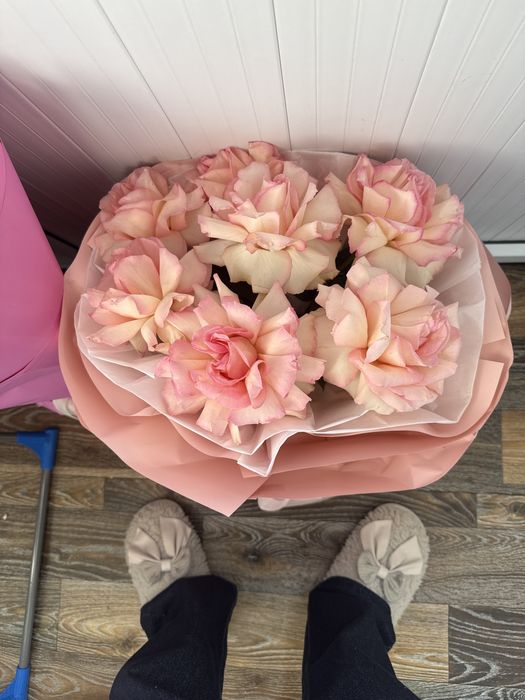 Розы по 5000тг,пионовидные розы по 4000тг