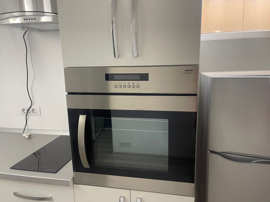 Mobila Bucatarie cu Electrocasnice incluse!