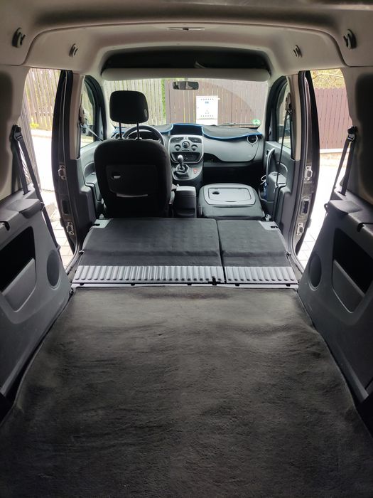 Renault Kangoo Maxi 7 locuri