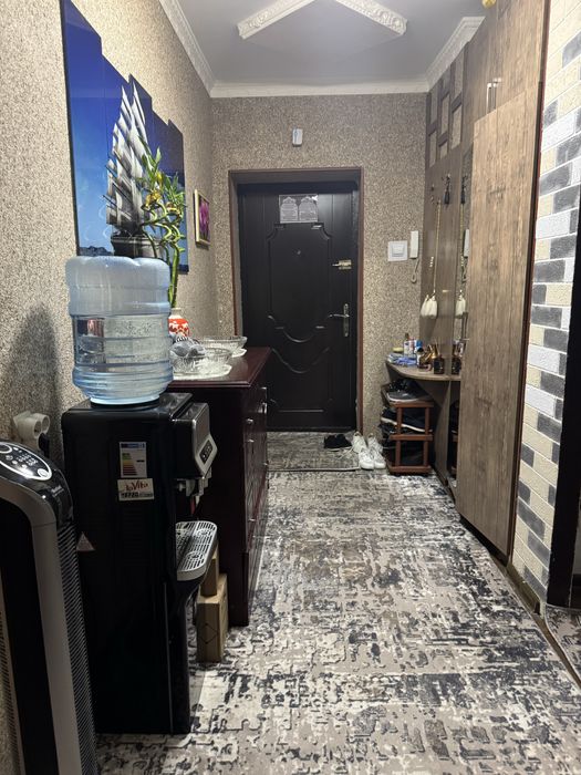 Срочно продается квартира в Янгихаётском районе 9 худуд