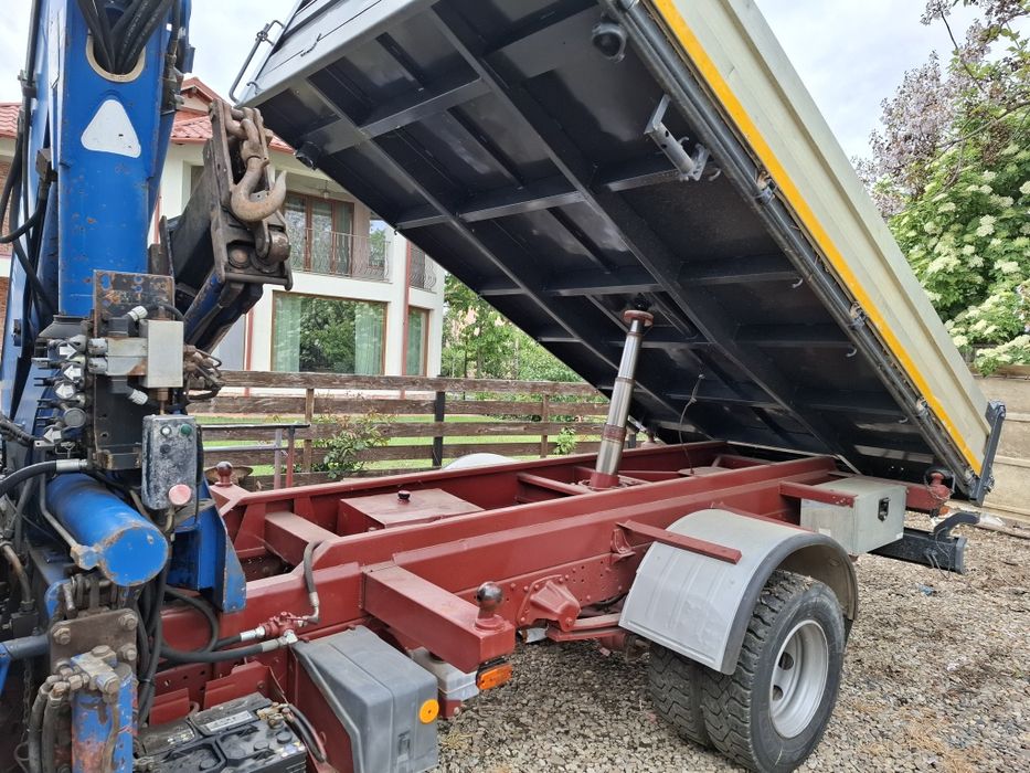 Iveco eurocargo basculabil și macara