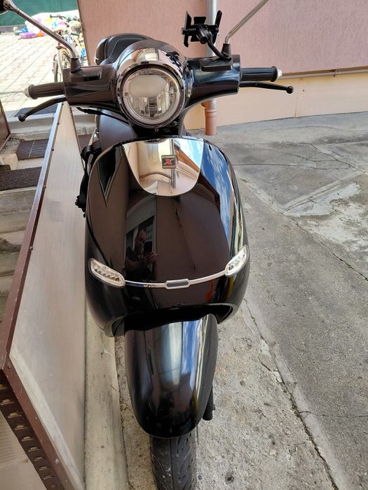 Vând Scuter Explorer Cruser 50