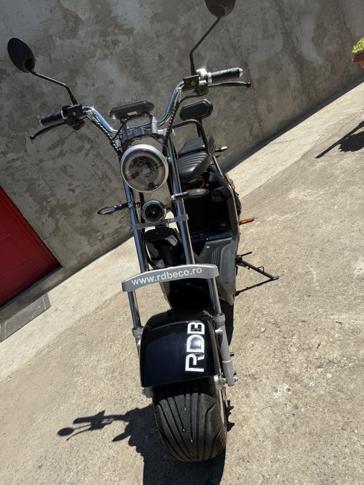 Scuter Electric cu asigurare 4 ani (2 ani garantie rdb)