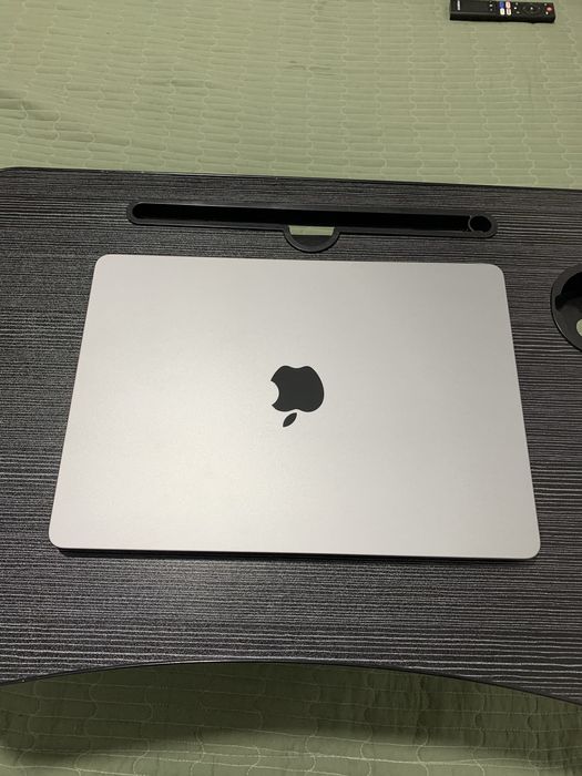Macbook air m2 8/256