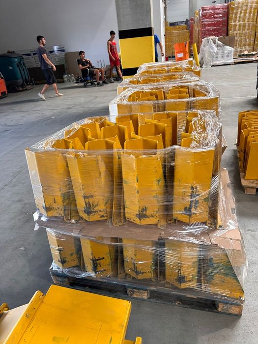 Rafturi metalice de vânzare producător Dexion