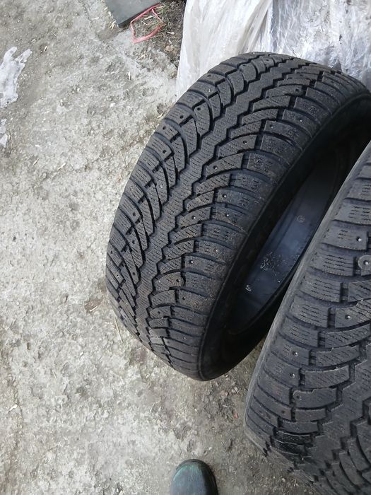 Зимняя резина ,без шипов.