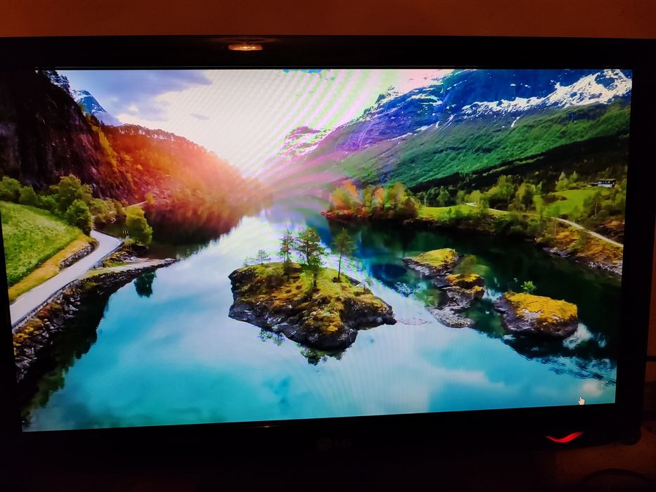 Монитор Full HD LG Flatron W2343S, дёшево, в отличном состоянии