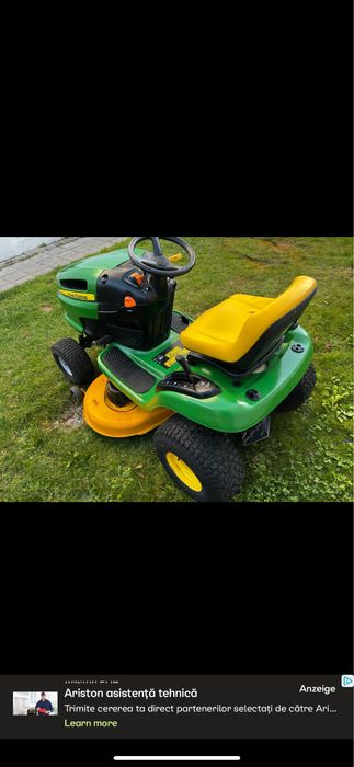 Tractoraș de gazon John Deere 18.5 CP