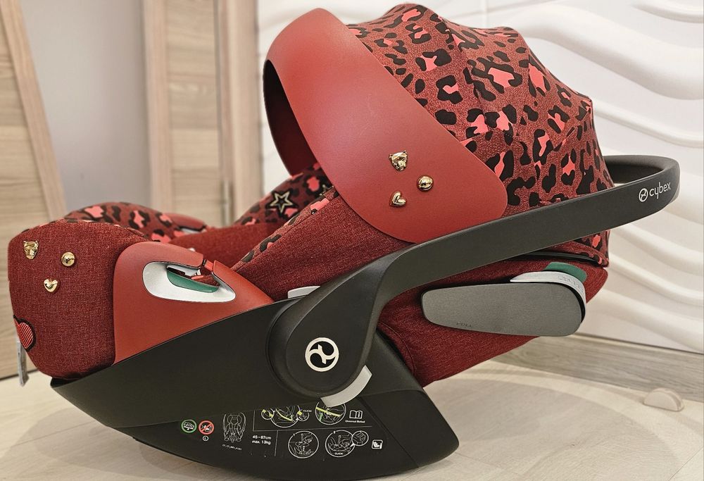 Столче за кола CYBEX Cloud T i-Size Rockstar