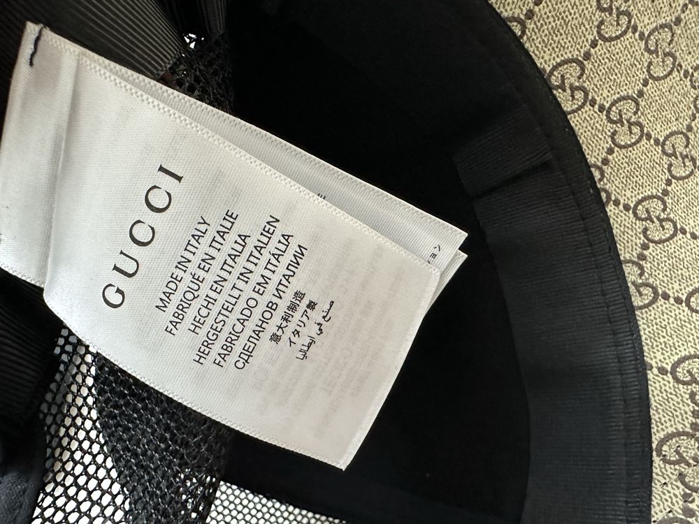 Шапка с козирка  Gucci