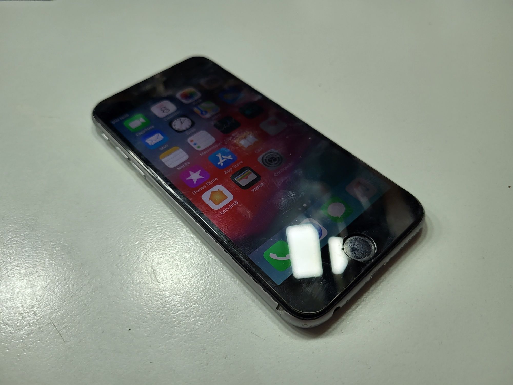 iPhone 6 Space Gray 100% baterie Impeabil ca nou