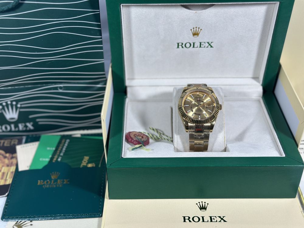 Rolex Sky-Dweller Gold 42mm