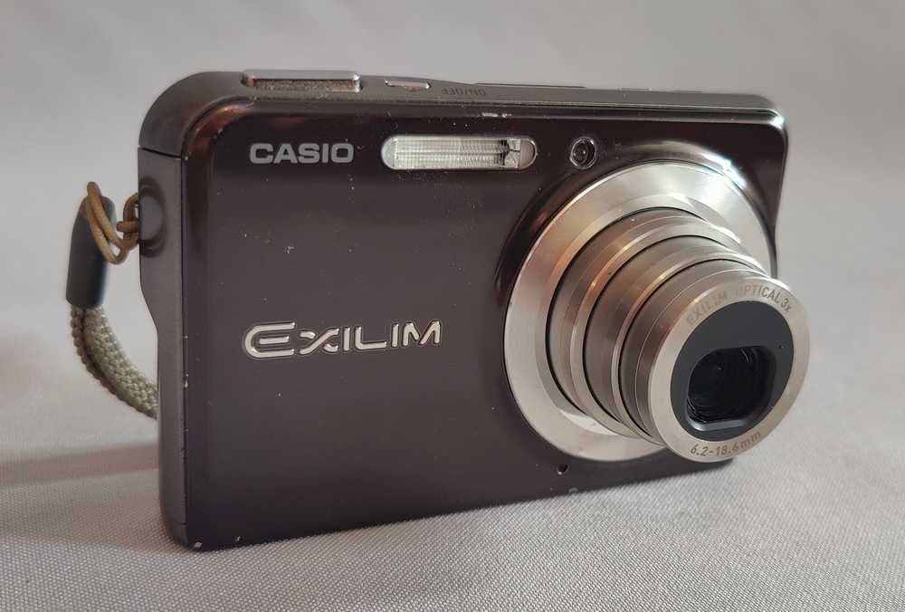 Casio ELIXIM 8.1MP, zoom 3X (ca nou!)