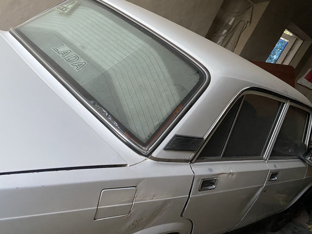 Vaz 07 sotiladi yaxshi holata
