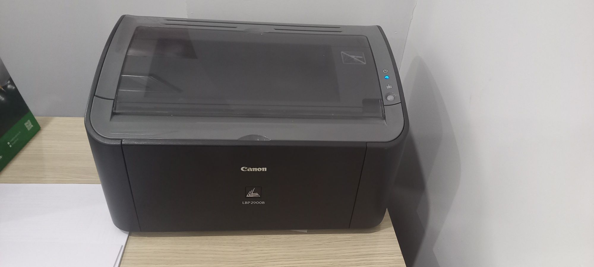 Принтер Canon  LBP 2900B холати яхши ишлаб турибди.