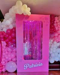 Cutie Barbie pentru petrecere cu tematica și decor baloane