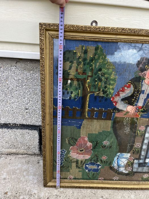 Гоблен с фолклорни мотиви и рисувани елементи