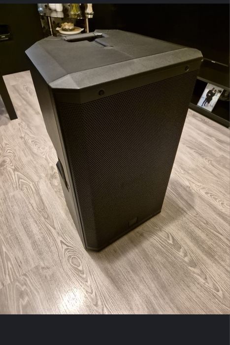 Boxa Rcf 915 activa