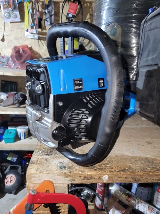 Vând drujbe pentru piese